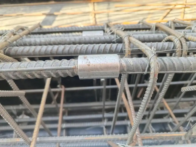 红花岗防水直螺纹套筒 地下车库人防工程专用防锈接头